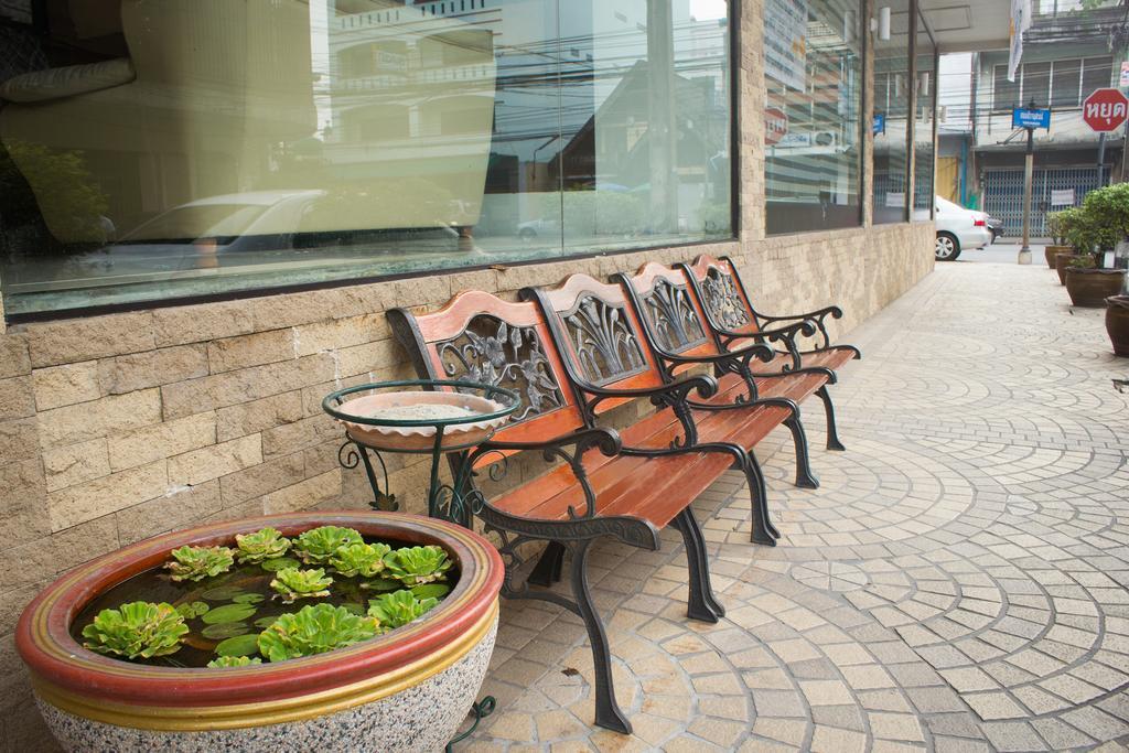 Hatyai Holiday Hotel Хатъяй Экстерьер фото