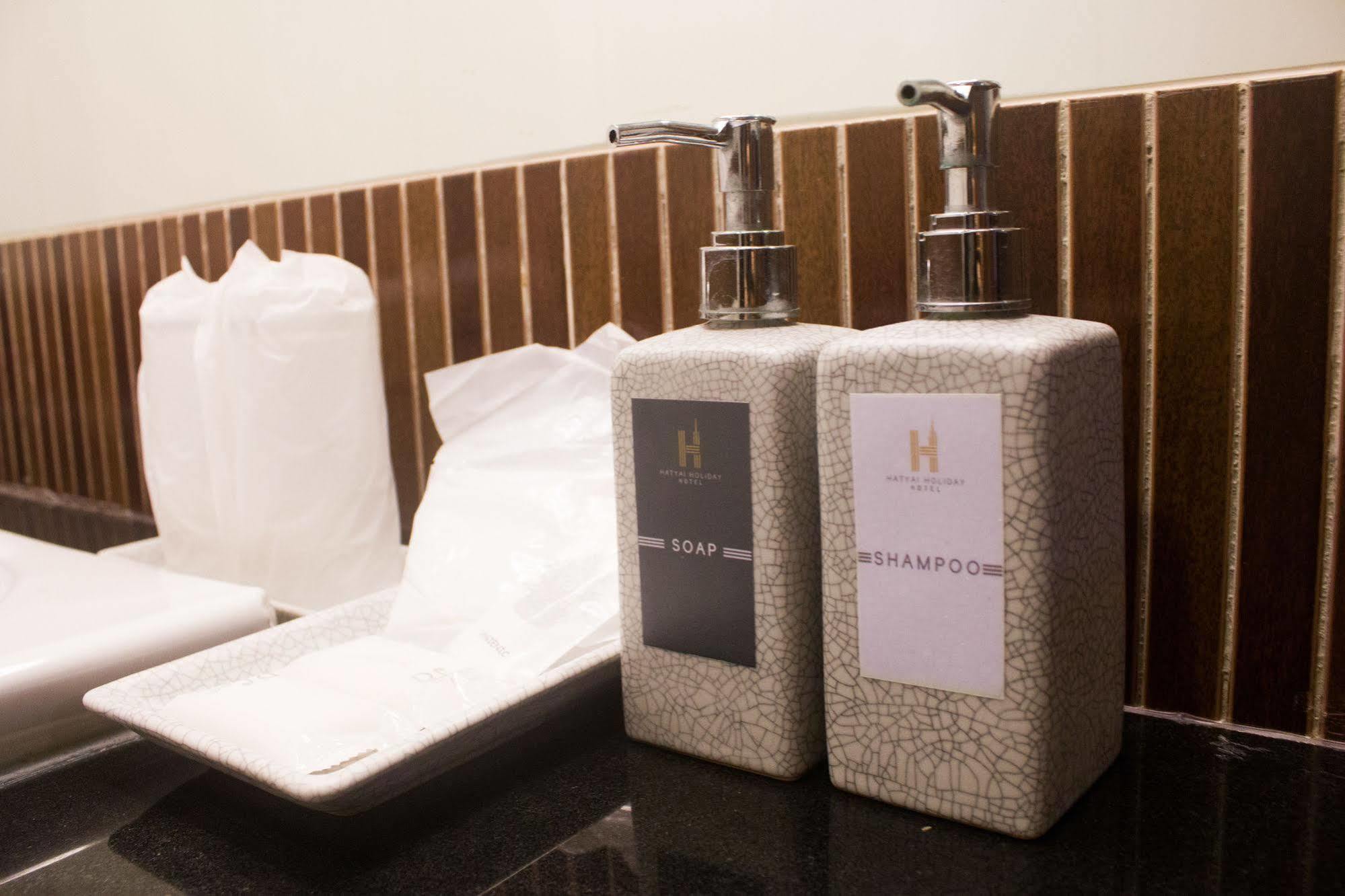 Hatyai Holiday Hotel Хатъяй Экстерьер фото