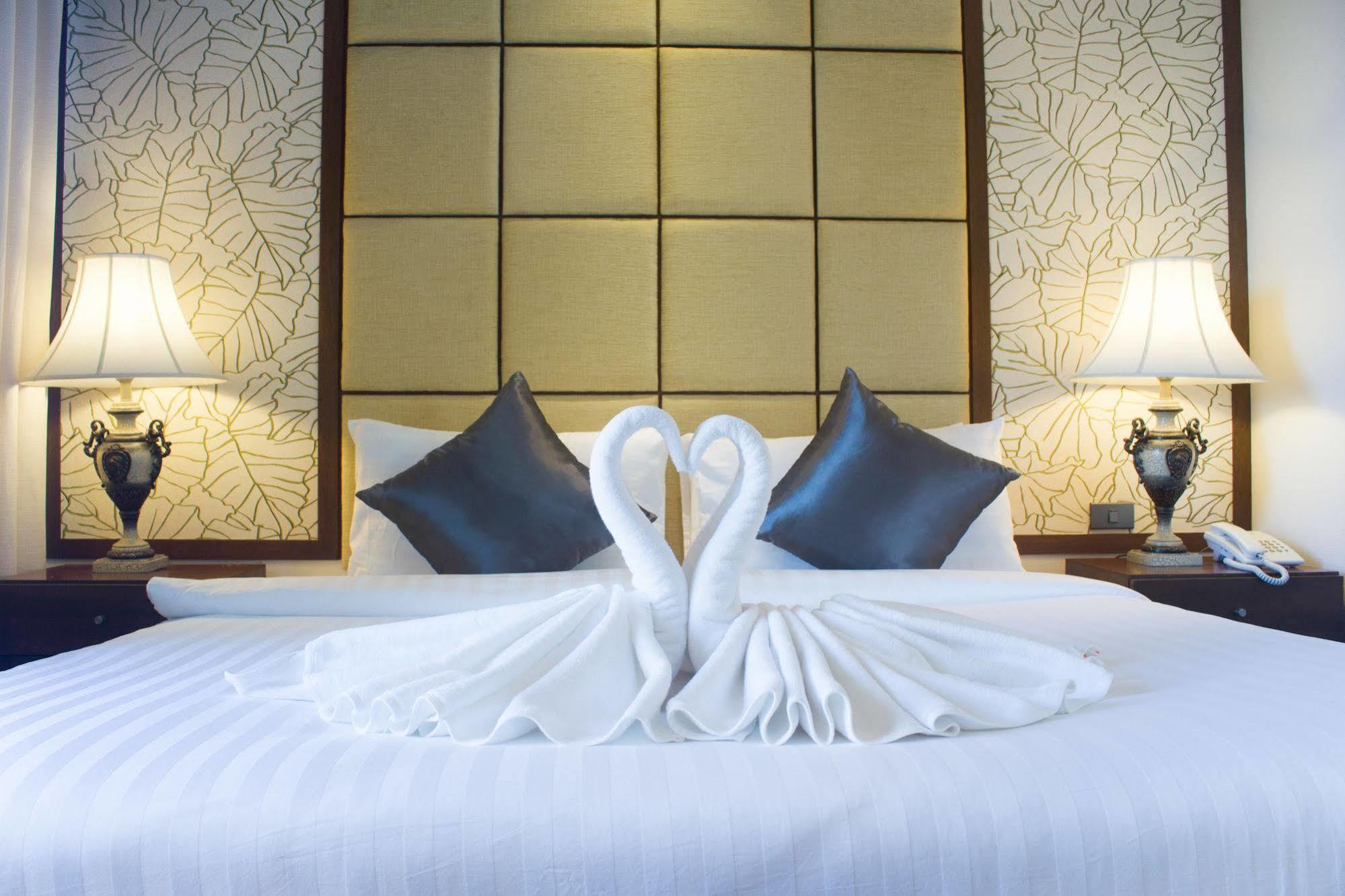 Hatyai Holiday Hotel Хатъяй Экстерьер фото