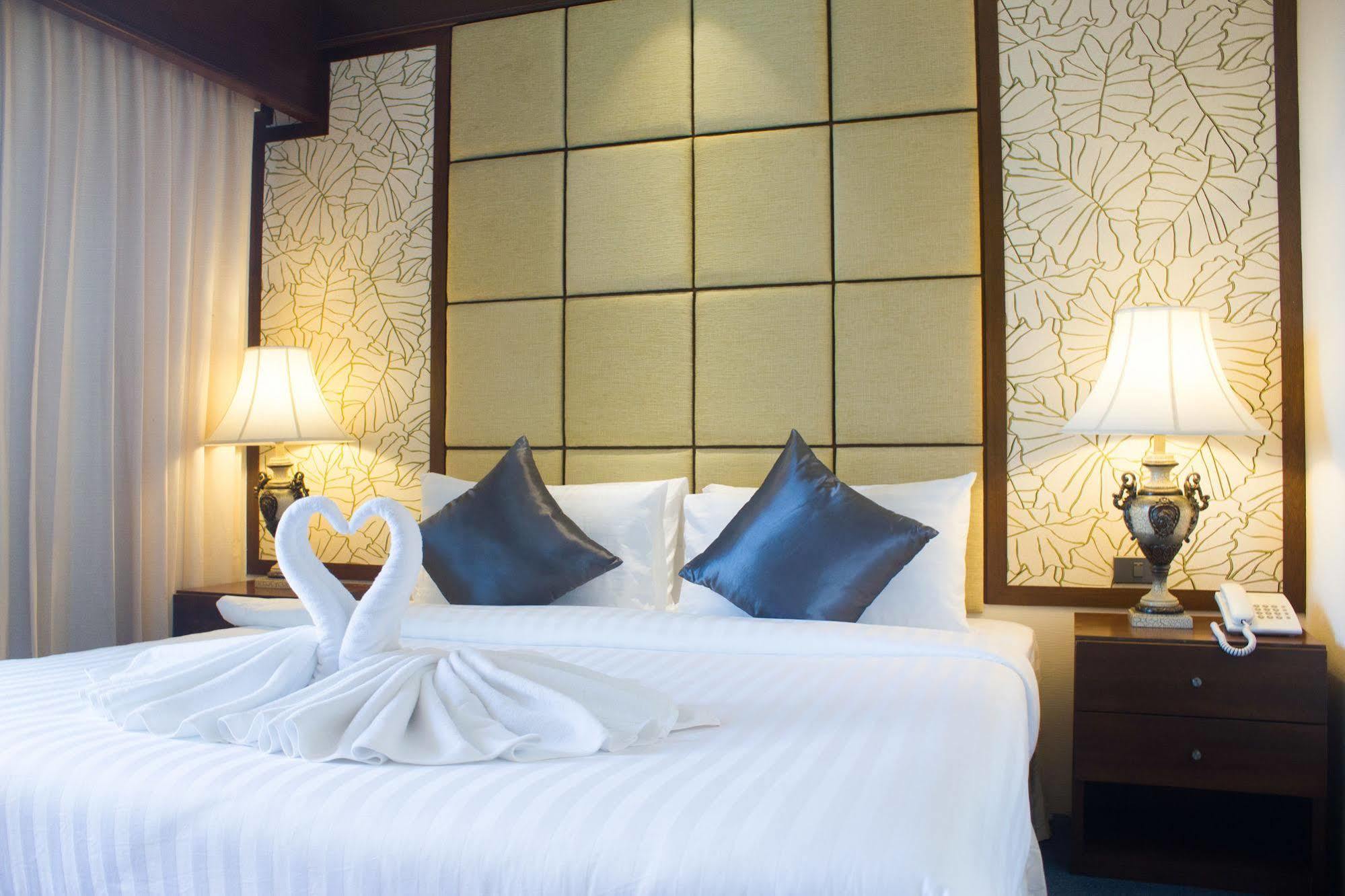 Hatyai Holiday Hotel Хатъяй Экстерьер фото